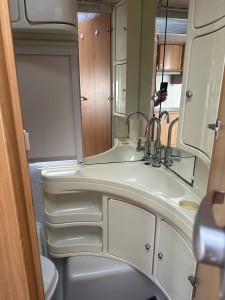 Adria 663 uk classics Matkailuvaunu - Götene, Ruotsi