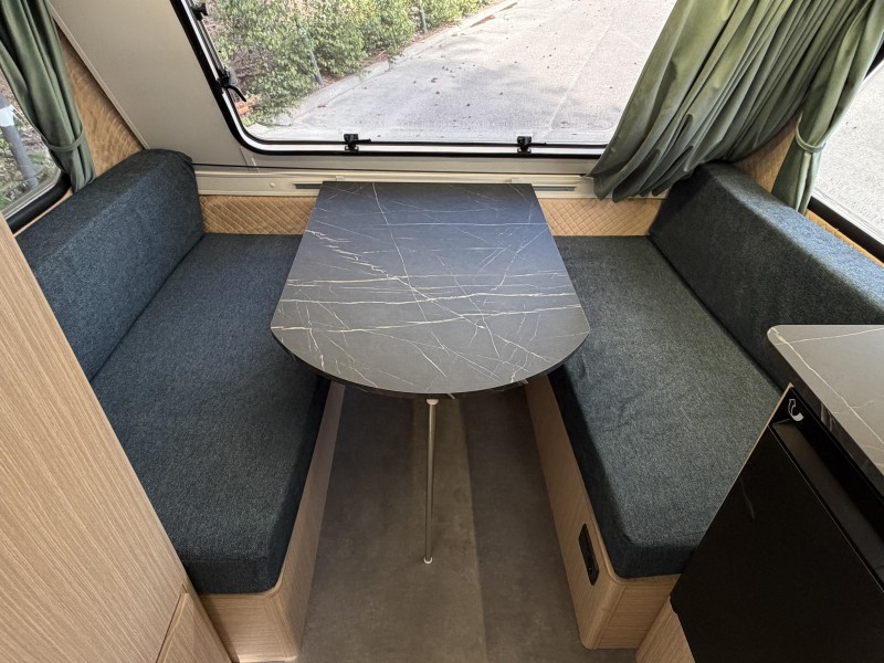 Niewiadow N126ET Caravan - Hämeenlinna, Finland