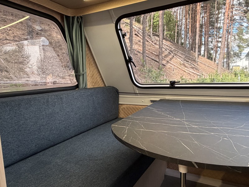 Niewiadow N126ET Caravan - Hämeenlinna, Finland