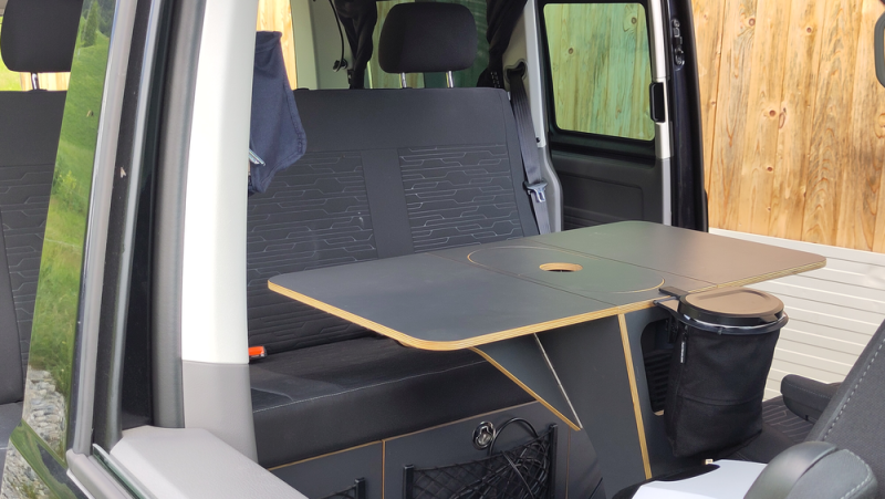 VW T6.1 Campingbus - Unterseen, Schweiz