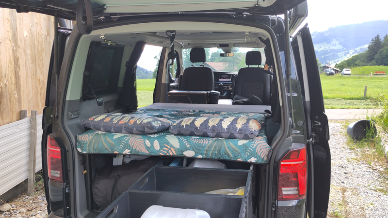 VW T6.1 Campingbus - Unterseen, Schweiz