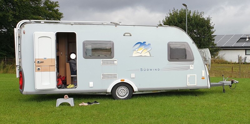 Knaus Südwind 500 FDK Caravane - Gerstetten, Allemagne