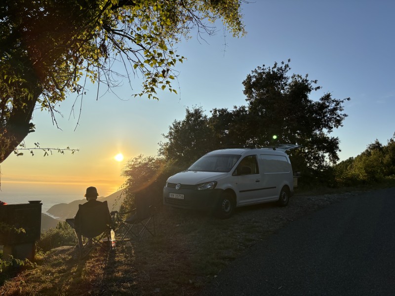 VW Volkswagen Caddy Maxi Campervan - Åndalsnes, Norge