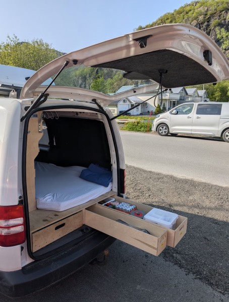   Campingbus - Leknes, Norwegen