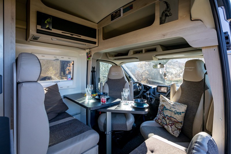 Ford Transit Wohnmobil - Trimmis, Schweiz