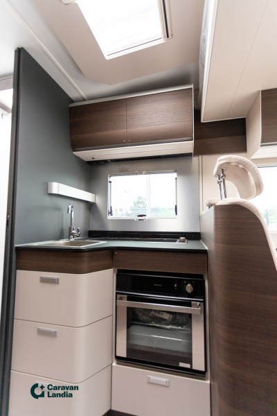 Adria Matrix Supreme 670 SL Alde, Automaatti Motorhome - Varsinais-Suomi, Finland