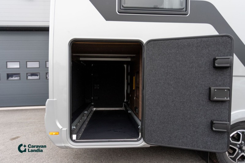 Adria Matrix Supreme 670 SL Alde, Automaatti Motorhome - Varsinais-Suomi, Finland