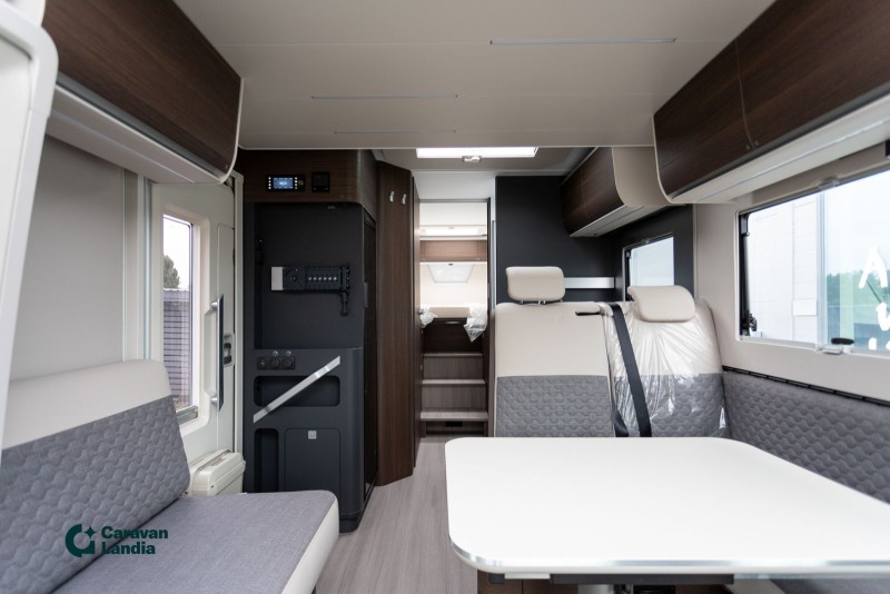 Adria Matrix Supreme 670 SL Alde, Automaatti Motorhome - Varsinais-Suomi, Finland