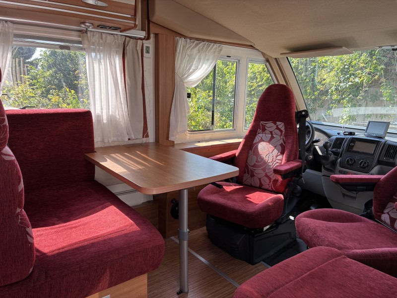 Knaus 700 Sportliner Camping-car - Hålta, Suède