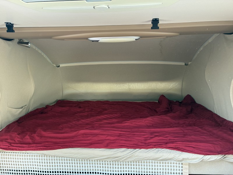 Knaus 700 Sportliner Camping-car - Hålta, Suède