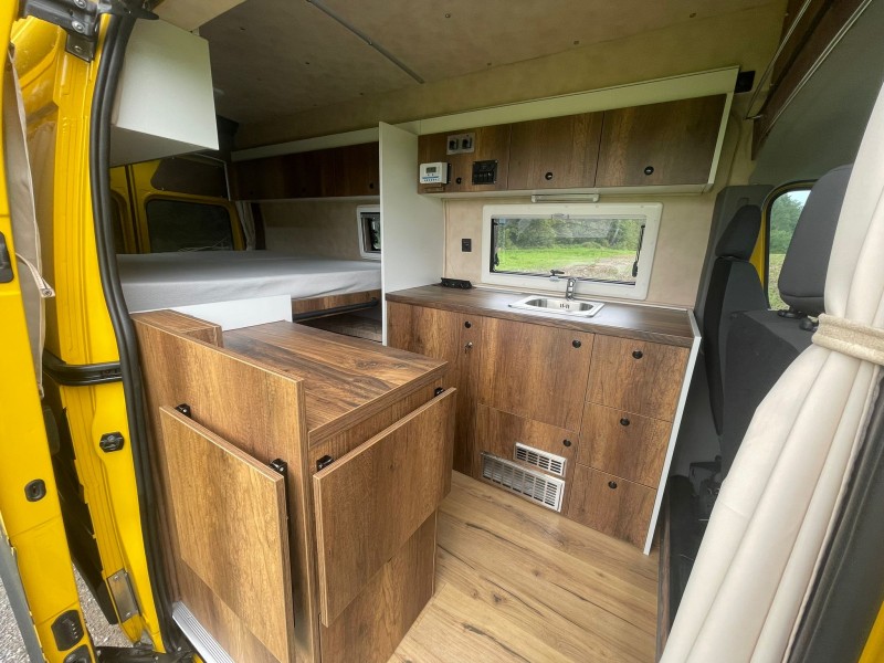 Renault Master Matkailuauto - Lachen, Sveitsi