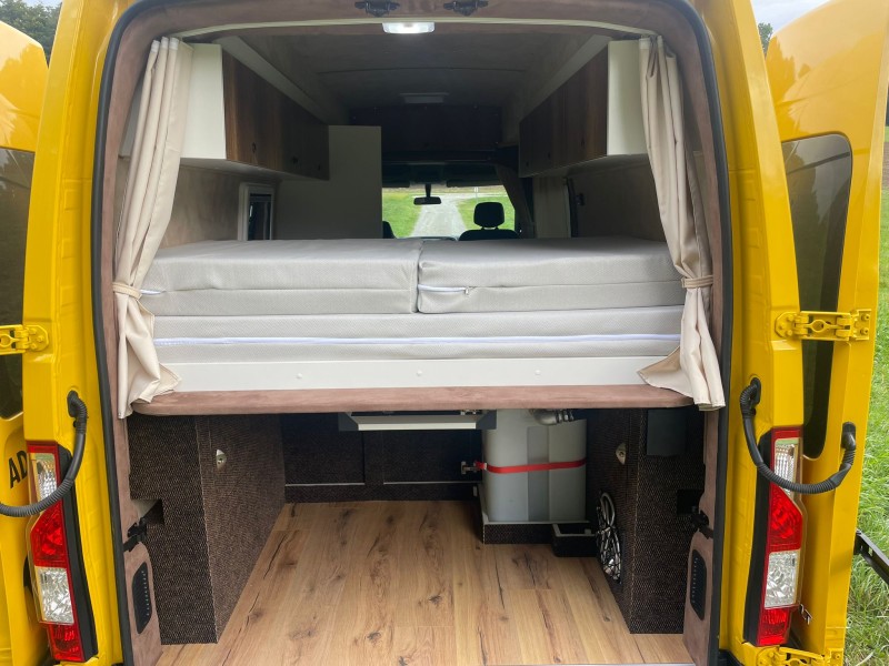 Renault Master Matkailuauto - Lachen, Sveitsi