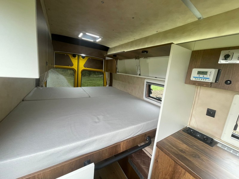 Renault Master Matkailuauto - Lachen, Sveitsi