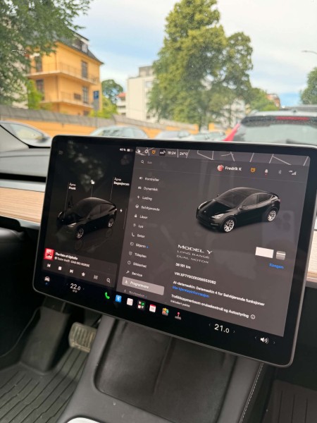 Tesla Model Y Long Range Van - Oslo, Norvège