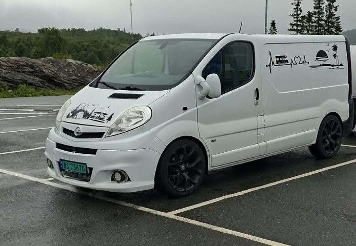 Opel Vivaro Van - Tromsø, Norvège