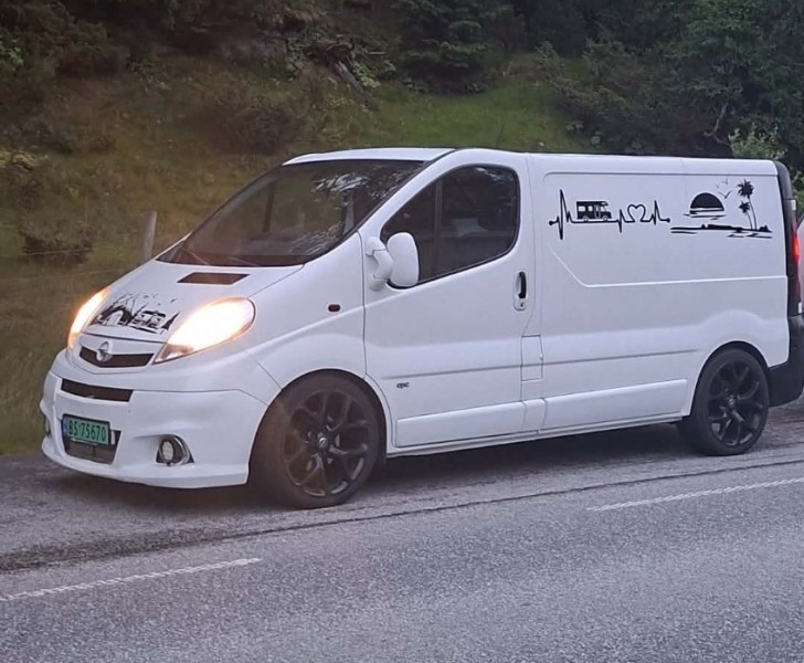 Opel Vivaro Van - Tromsø, Norvège