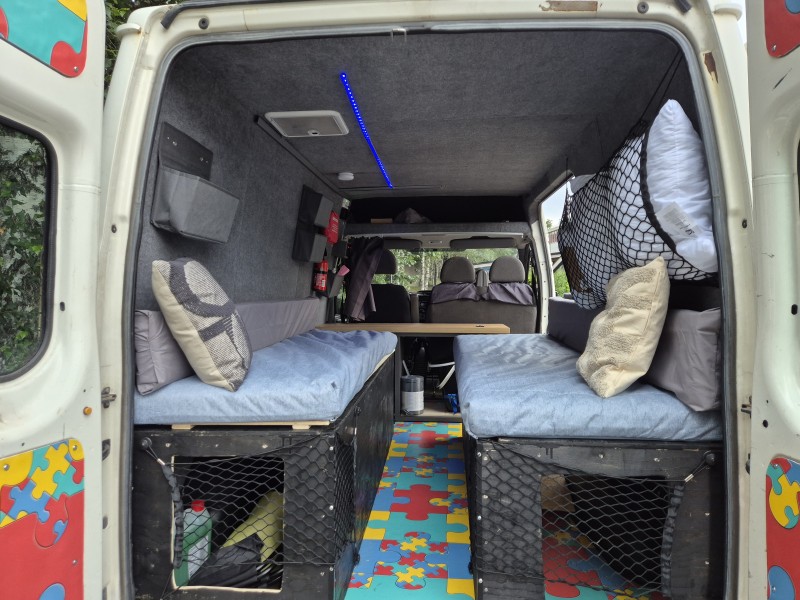 Ford Transit 2.0 Retkeilyauto - Helsinki, Suomi