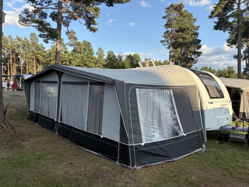 Adria Adora 593 UK Wohnwagen - Tystberga, Schweden