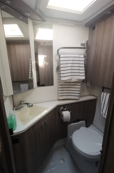 Kabe Royal 560 XL KS Wohnwagen - Arvika, Schweden