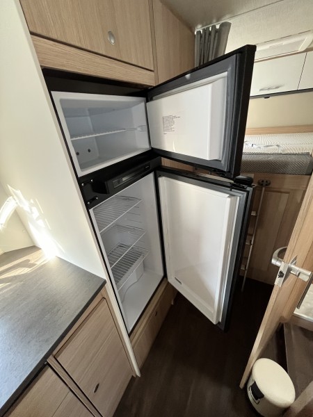Fiat Ducato Capron Sunlight A70 Husbil - Kägiswil, Schweiz