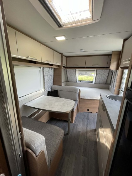 Knaus SPORT 500KD Wohnwagen - Västerås, Schweden