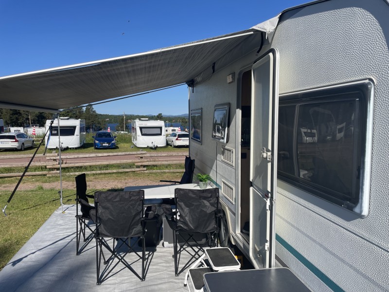 Knaus Sunshine Wohnwagen - Deje, Schweden