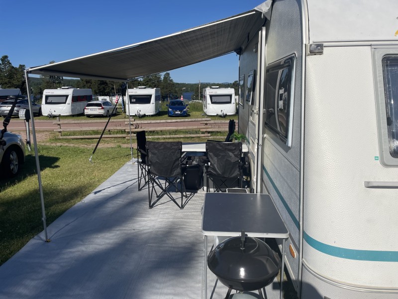 Knaus Sunshine Wohnwagen - Deje, Schweden