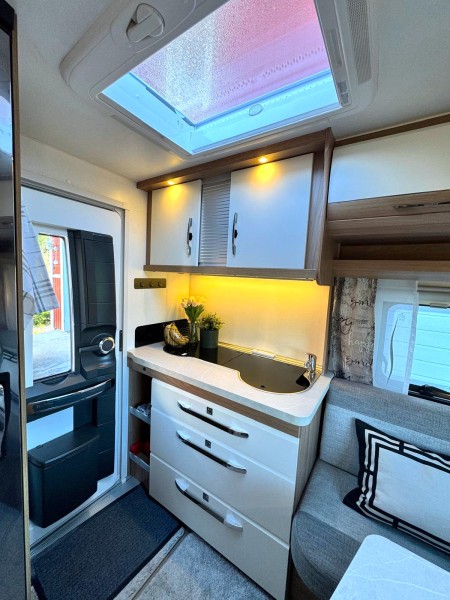 Hobby 400 De Luxe SFe Campingvogn - Nurmijärvi, Finland