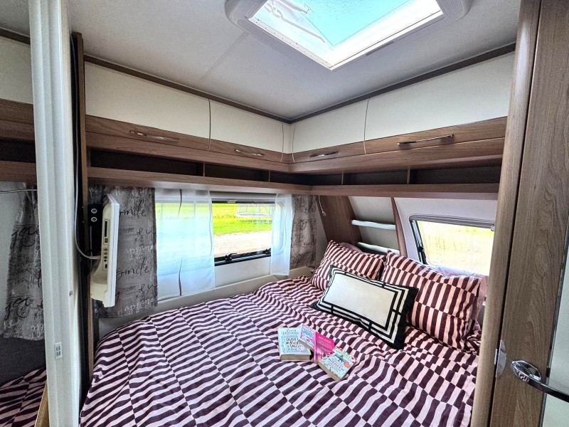 Hobby 400 De Luxe SFe Campingvogn - Nurmijärvi, Finland