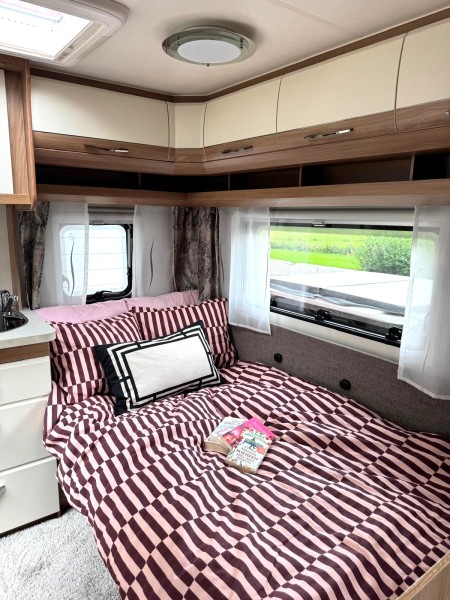 Hobby 400 De Luxe SFe Campingvogn - Nurmijärvi, Finland