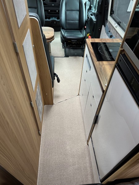 Mercedes Sprinter 319 Campingbus - Lahti, Finnland