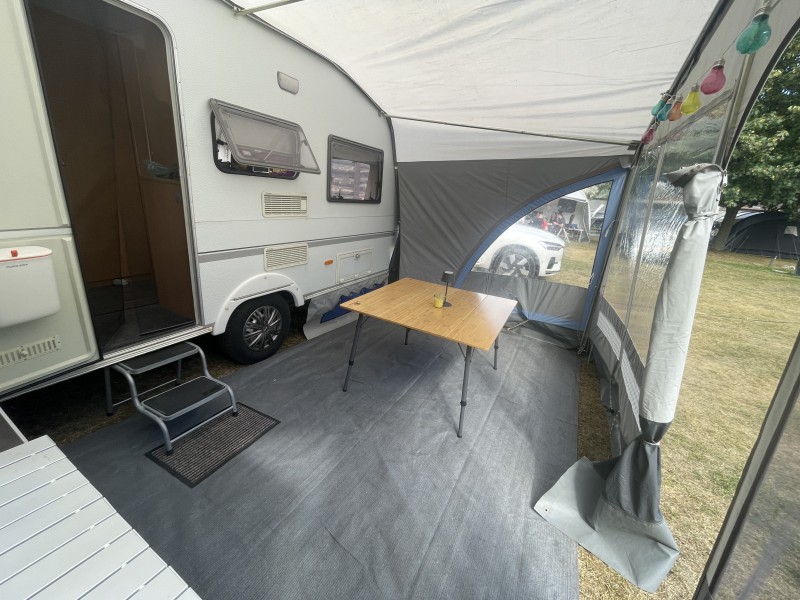 Knaus Sport 440 Wohnwagen - Kaltbrunn, Schweiz