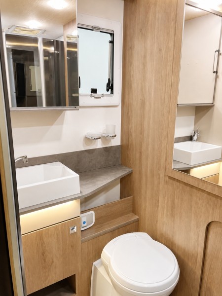 Challenger 260 Graphite Ultimate / Premium Wohnmobil - Herisau, Schweiz