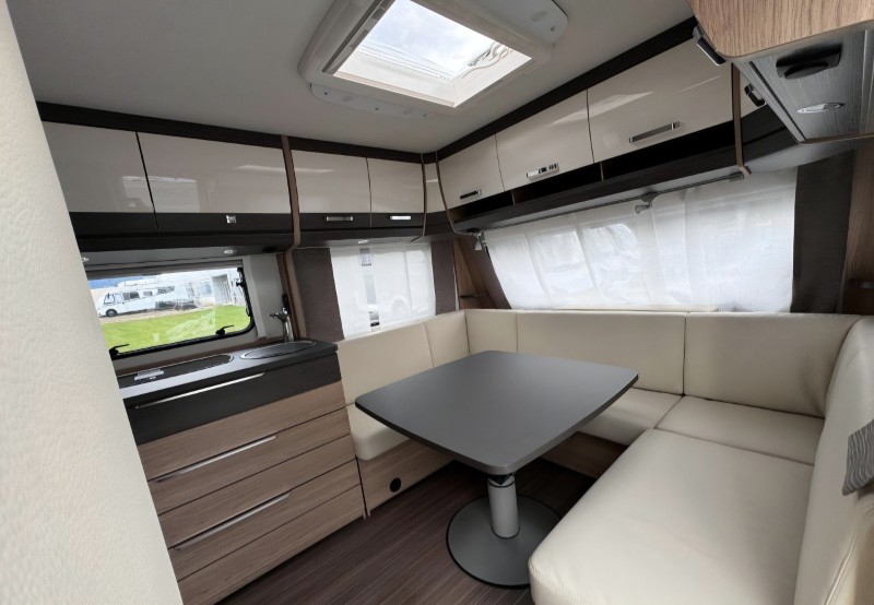 Bürstner Averso 720 TK Caravane - Meråker, Norvège