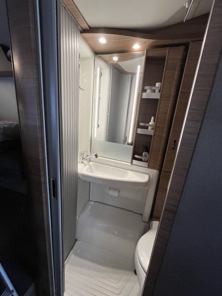 Knaus Knaus Van Wave 640 MEG Vansation Wohnmobil - Bjärnum, Schweden