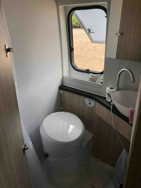 Adria Twin Axess 600 SP Campingbus - Sankt Pölten, Österreich