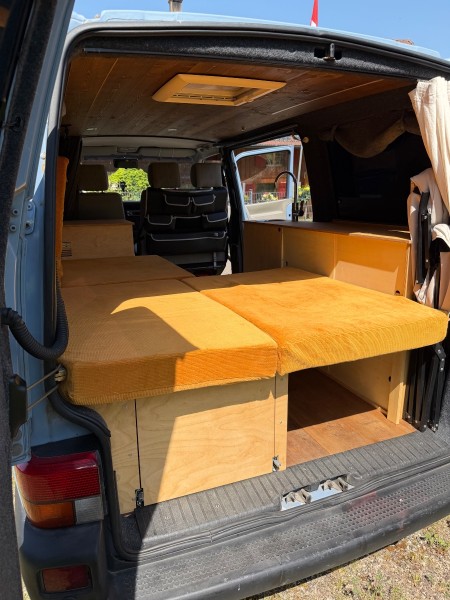 VW T4 Van - Fräschels, Suisse