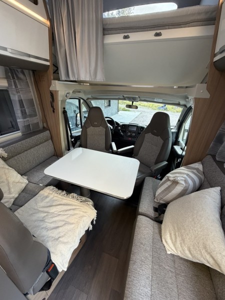 Adria Adria Coral xl 670sp + Wohnmobil - Ljungby, Schweden