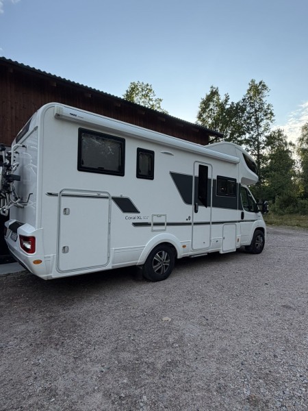 Adria Adria Coral xl 670sp + Wohnmobil - Ljungby, Schweden