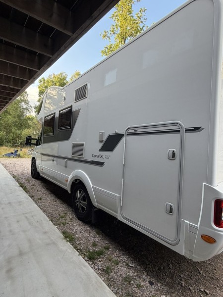 Adria Adria Coral xl 670sp + Wohnmobil - Ljungby, Schweden