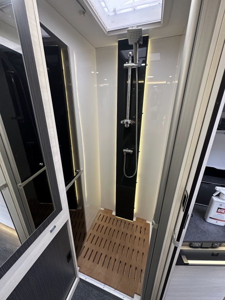 Chausson 640 Titanium Premium Arctic Package Wohnmobil - Espoo, Finnland