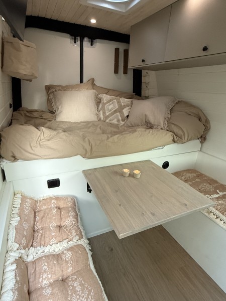 Mercedes Sprinter Retkeilyauto - Rönninge, Ruotsi