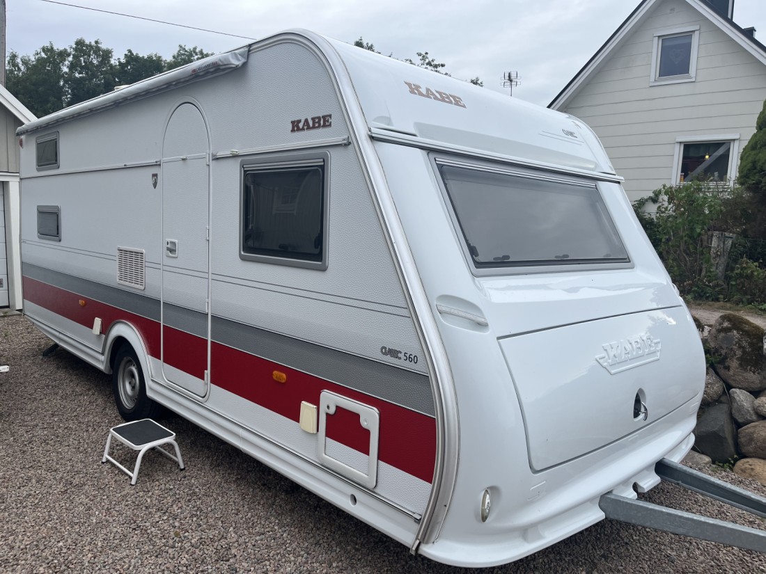 Kabe GLE 560 Classic Matkailuvaunu - Kristianstad, Ruotsi