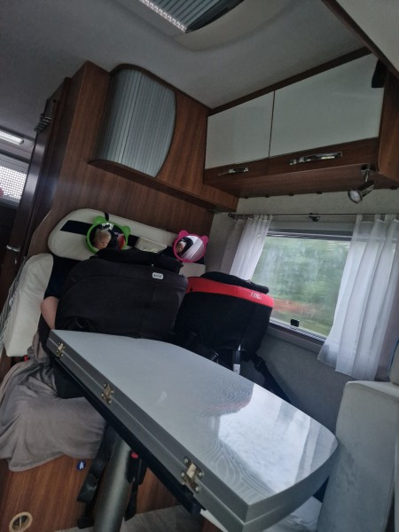 Pilote Pilote Mooveo I7 Camping-car - Øyer, Norvège