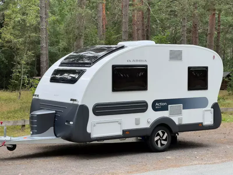 Adria Action  391lh Campingvogn - Bjørøyhamn, Norge