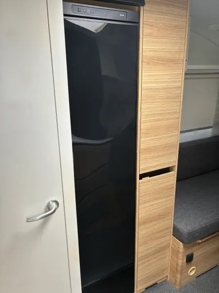 Adria Action  391lh Campingvogn - Bjørøyhamn, Norge