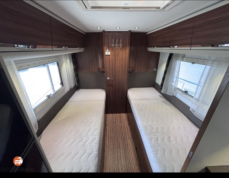Adria Matrix supreme 687 slt Bobil - Skärblacka, Sverige