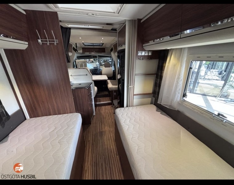 Adria Matrix supreme 687 slt Bobil - Skärblacka, Sverige