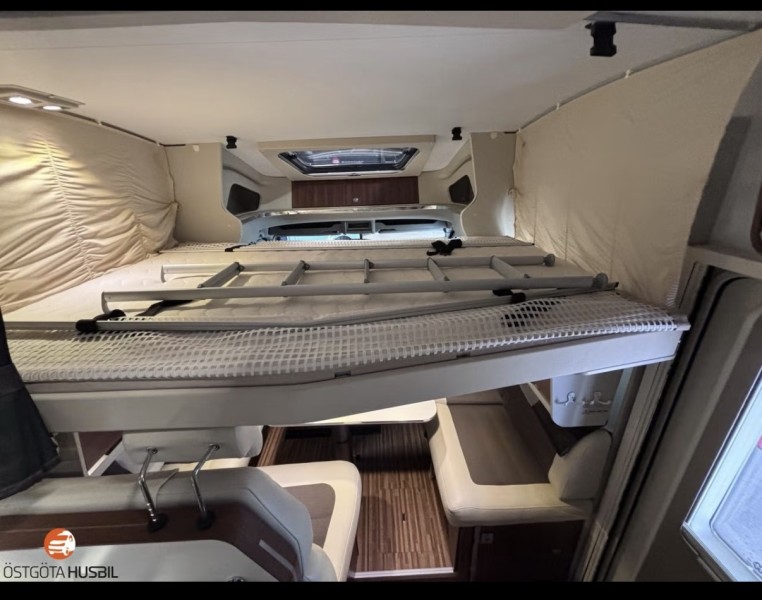 Adria Matrix supreme 687 slt Bobil - Skärblacka, Sverige