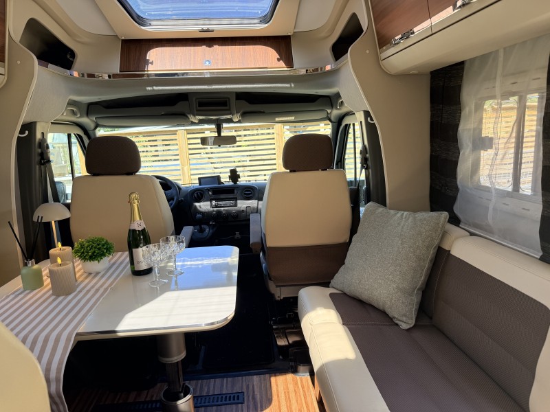 Adria Matrix supreme 687 slt Bobil - Skärblacka, Sverige